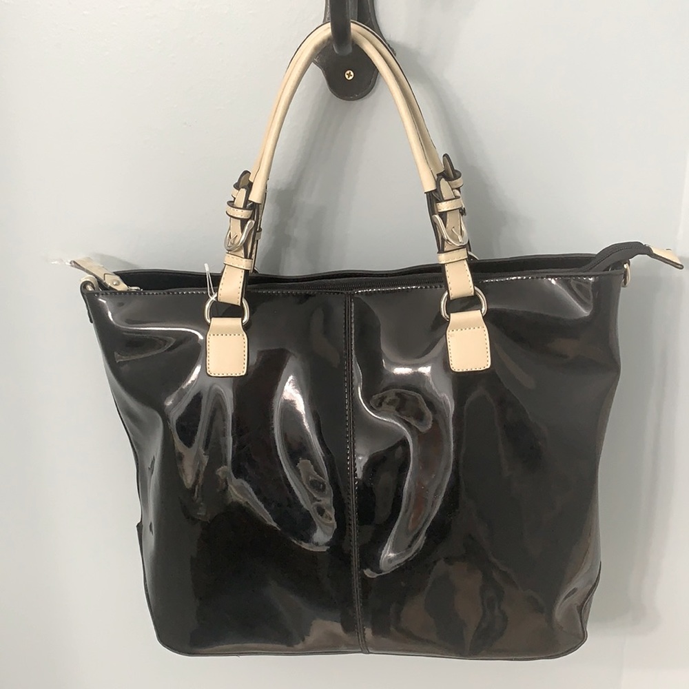 NWT, Purse - Picture 2 of 4